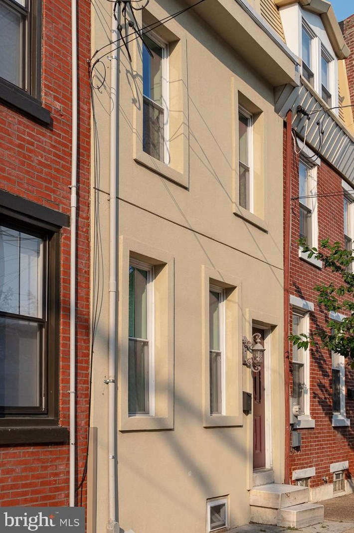 2325 Norris St, Philadelphia, PA 19121-2057