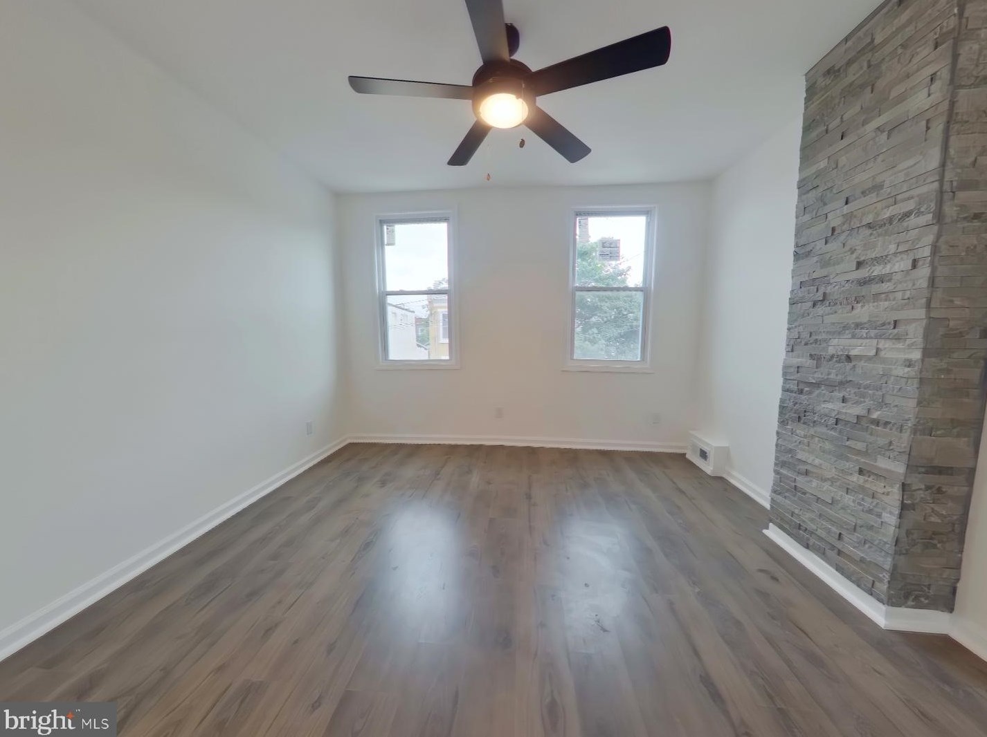 1807 Albert St, Philadelphia PA  19125-1101 exterior