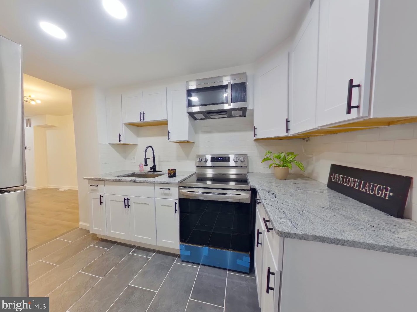 1807 Albert St, Philadelphia PA  19125-1101 exterior