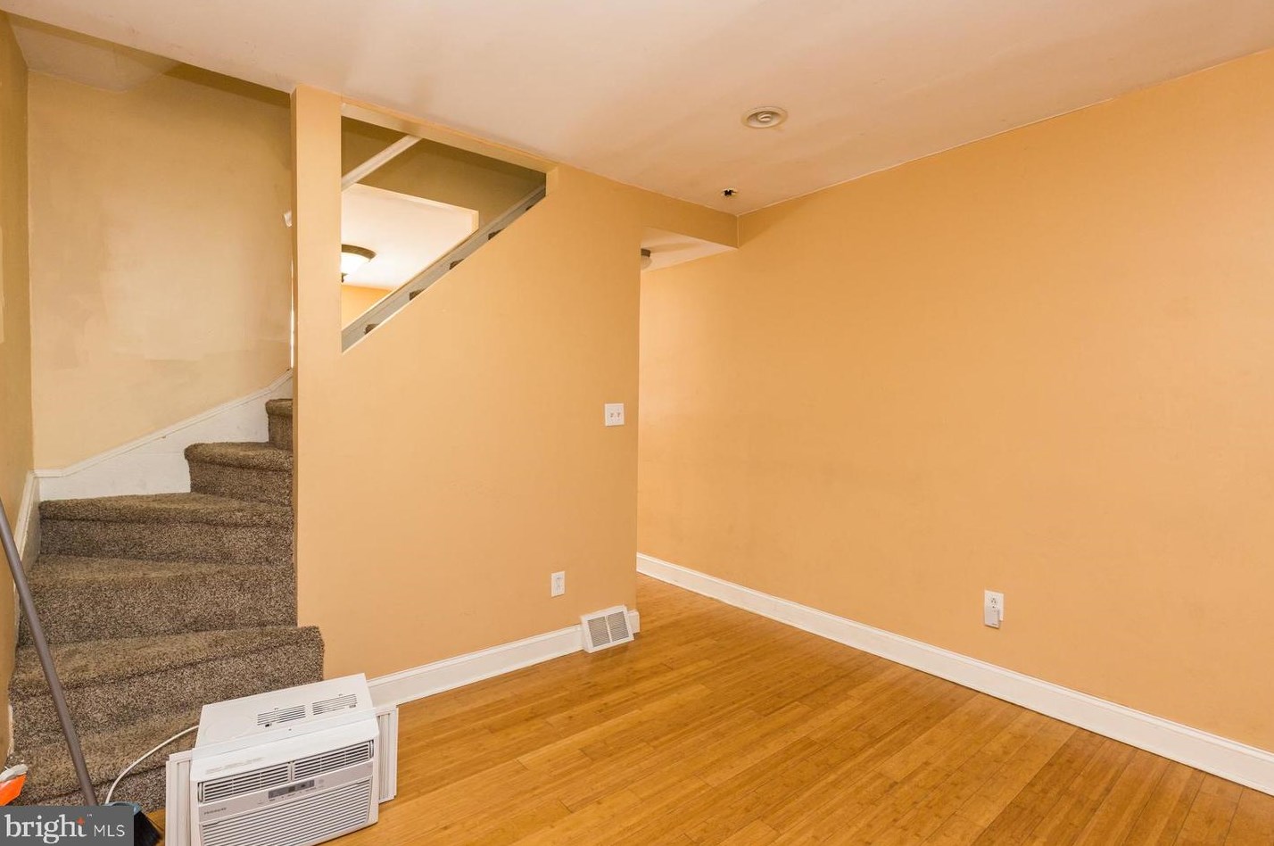 2041 Arizona St, Philadelphia PA  19125-1531 exterior