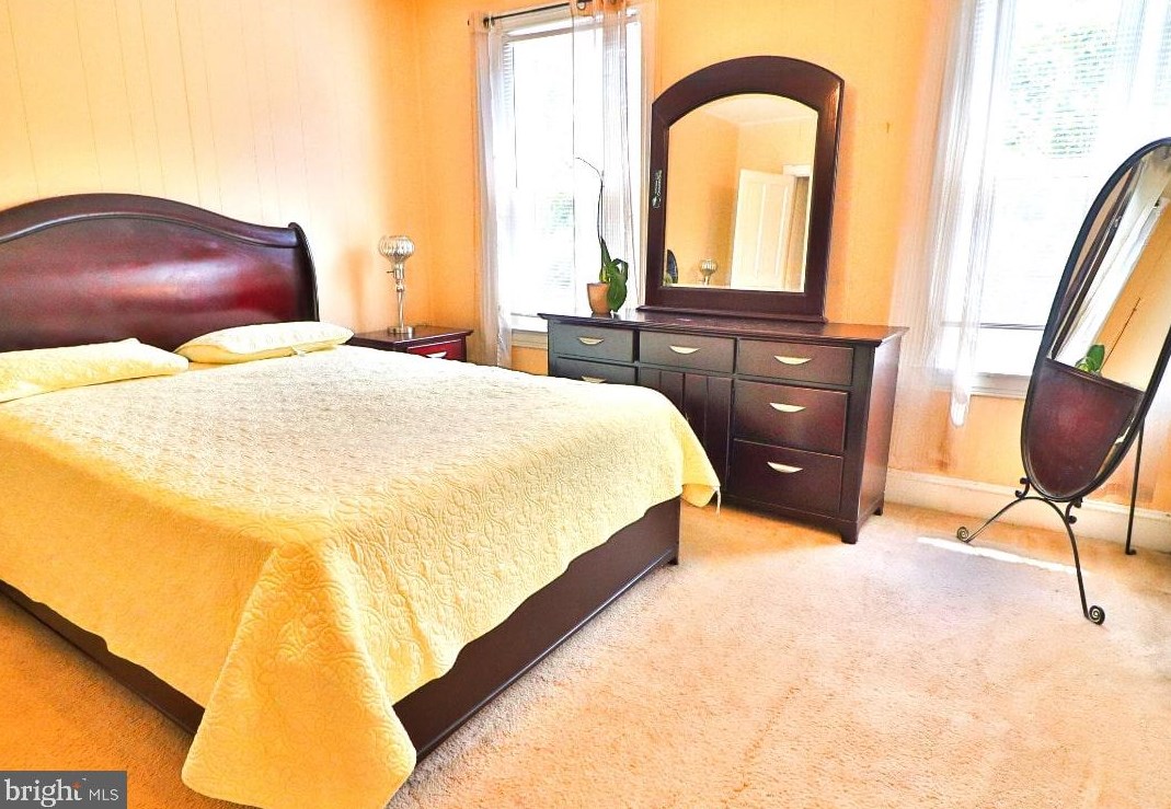 5643 Anderson St, Philadelphia, PA 19138-1810