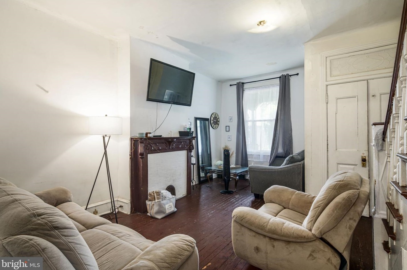 2413 Hagert St, Philadelphia PA  19132-4230 exterior