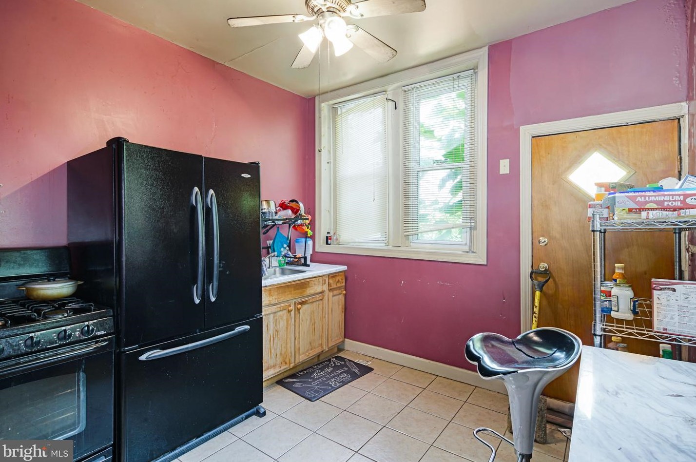 2413 Hagert St, Philadelphia PA  19132-4230 exterior