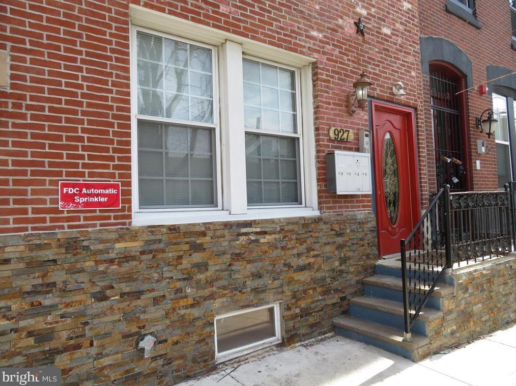927 N 6th St #2, Philadelphia, PA 19123