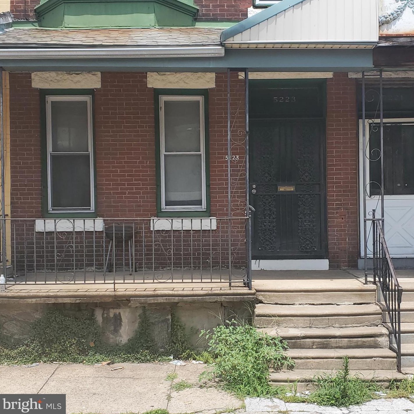 5223 Thompson St, Philadelphia, PA