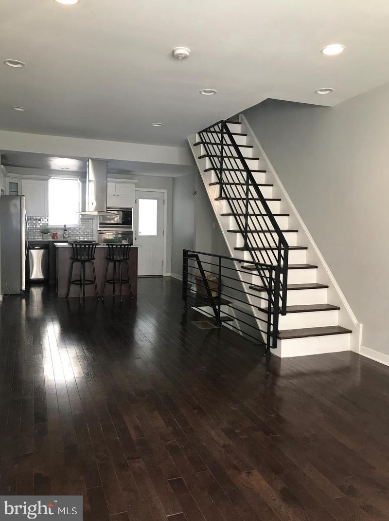 2008 N Cleveland St, Philadelphia, PA 19121