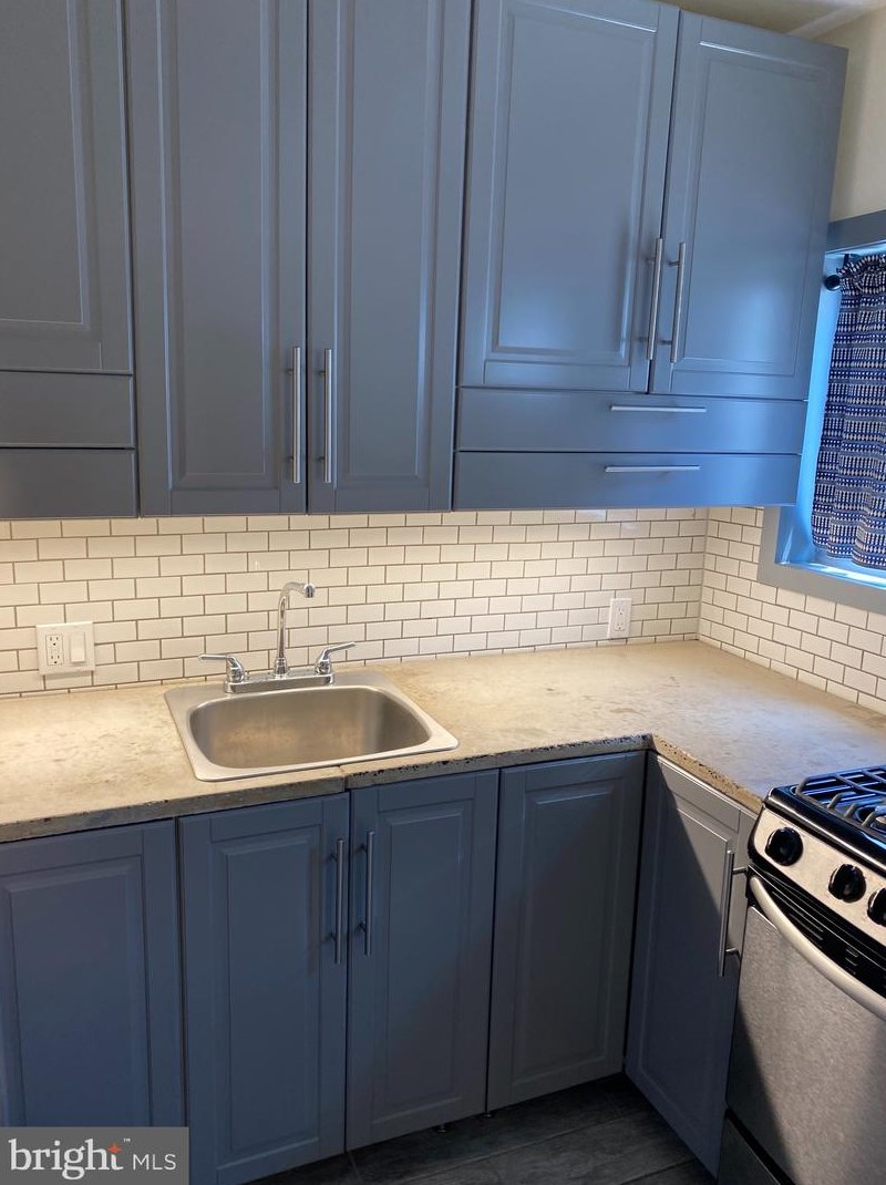 3145 Tilton St, Philadelphia PA  19134-5833 exterior