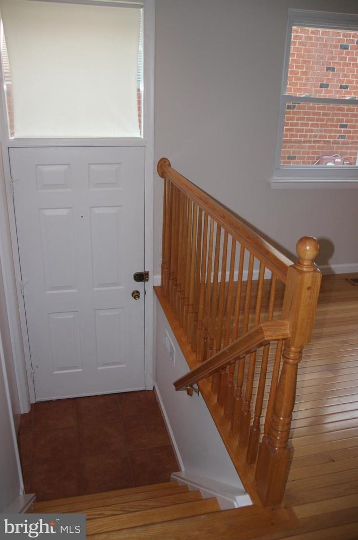 9361 Neil Rd, Philadelphia, PA 19115-4275