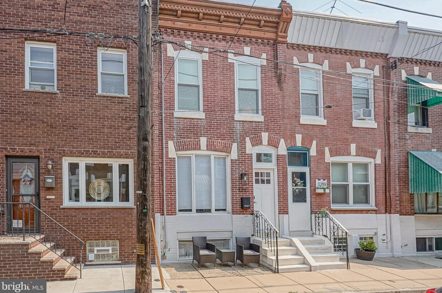 1221 Fitzgerald St, Philadelphia PA  19148-3515 exterior