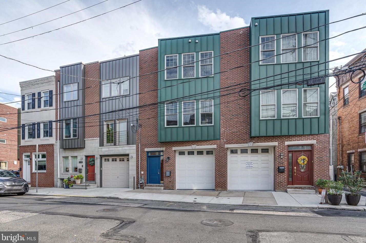 522 Carpenter St, Philadelphia, PA 19147-4032