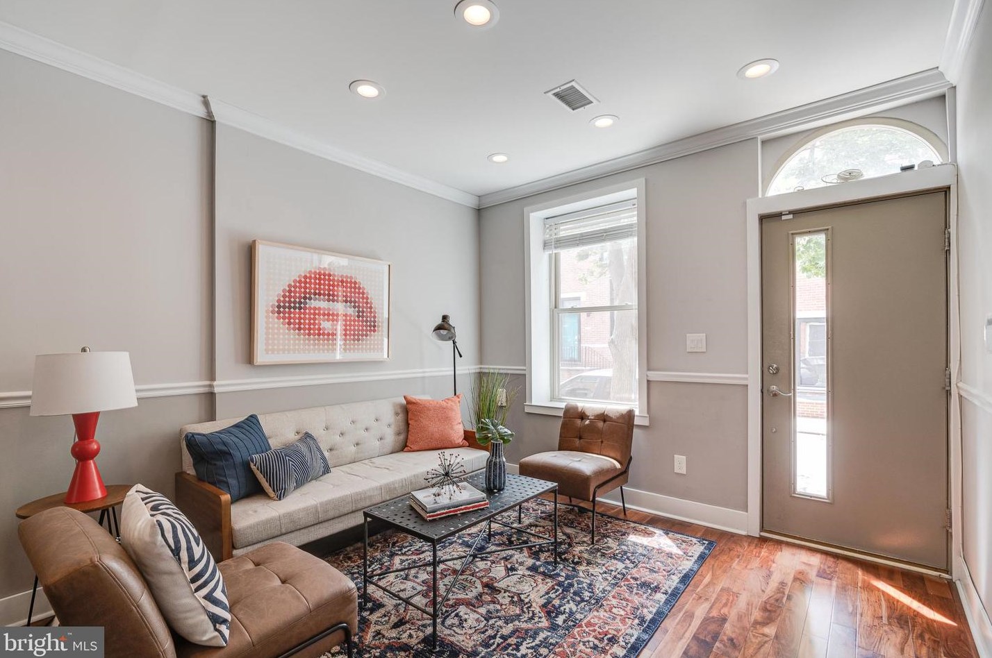 853 Lawrence St, Philadelphia, PA 19123-2109