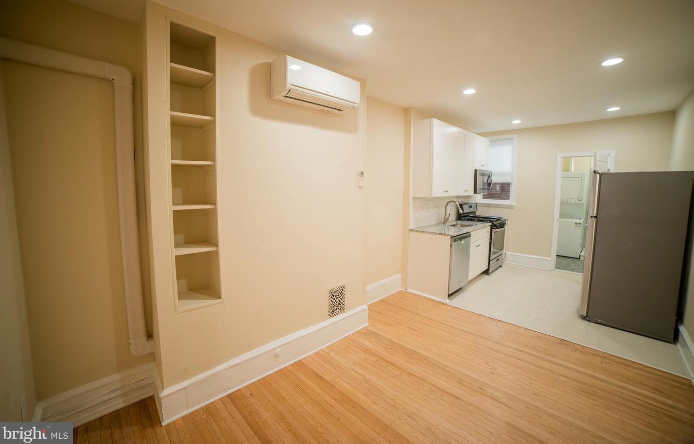257 S 21st St Apt 2f, Philadelphia, PA