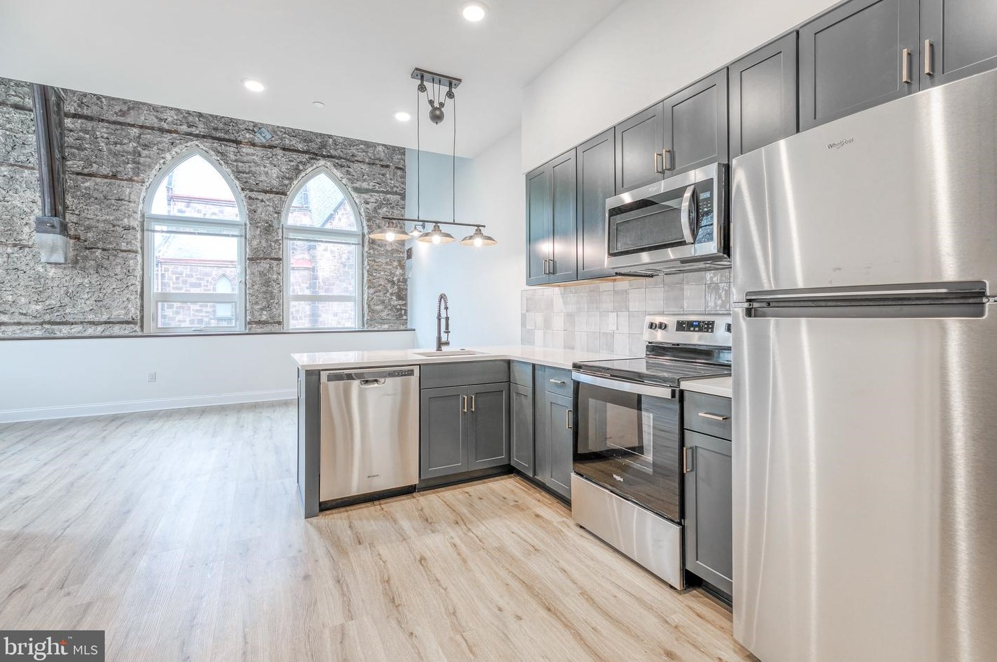 141 Krams Ave #12, Philadelphia, PA 19127