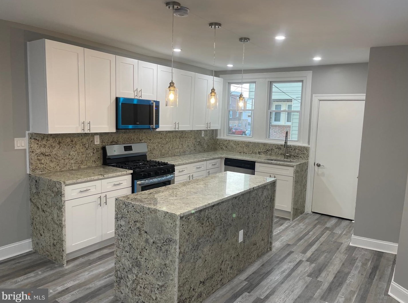 1845 72nd Ave, Philadelphia PA  19126-1512 exterior