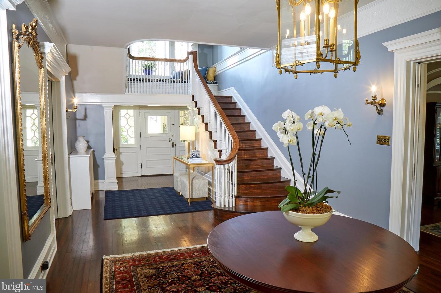 8204 Seminole St, Philadelphia, PA 19118-3930
