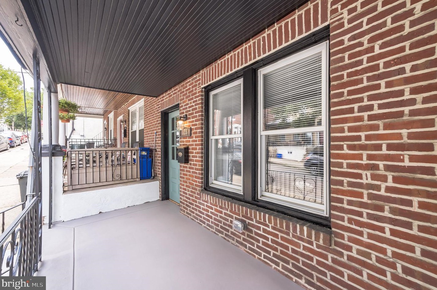 128 Kalos St, Philadelphia, PA 19128-3828