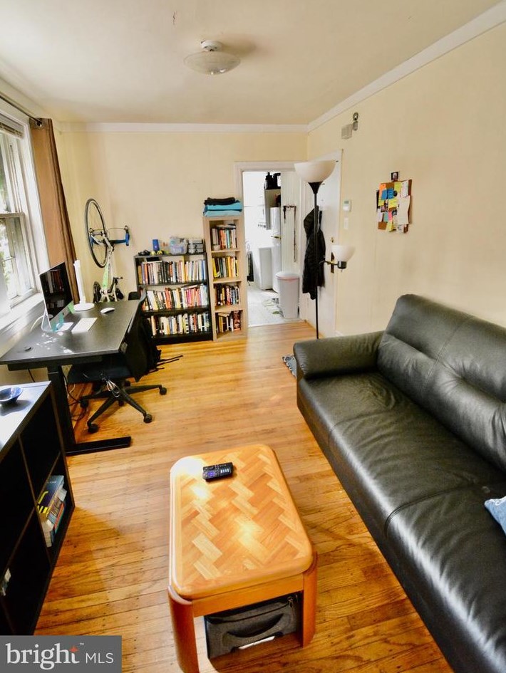 506 W Coulter St #1, Philadelphia, PA 19144