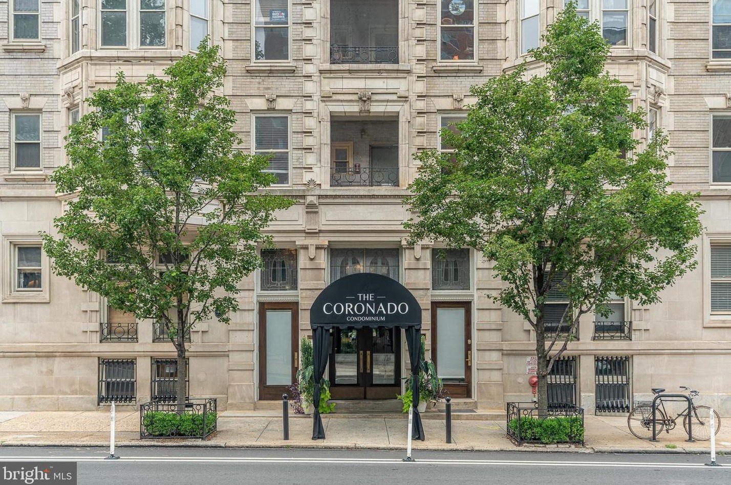2201 Chestnut St, Philadelphia PA  19103-3046 exterior