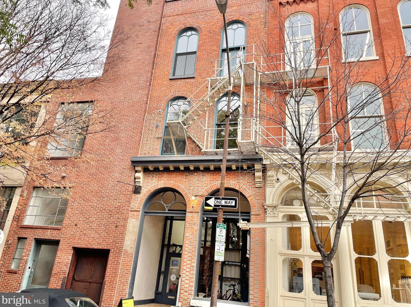 305 Cherry St, Philadelphia, PA 19106-1803