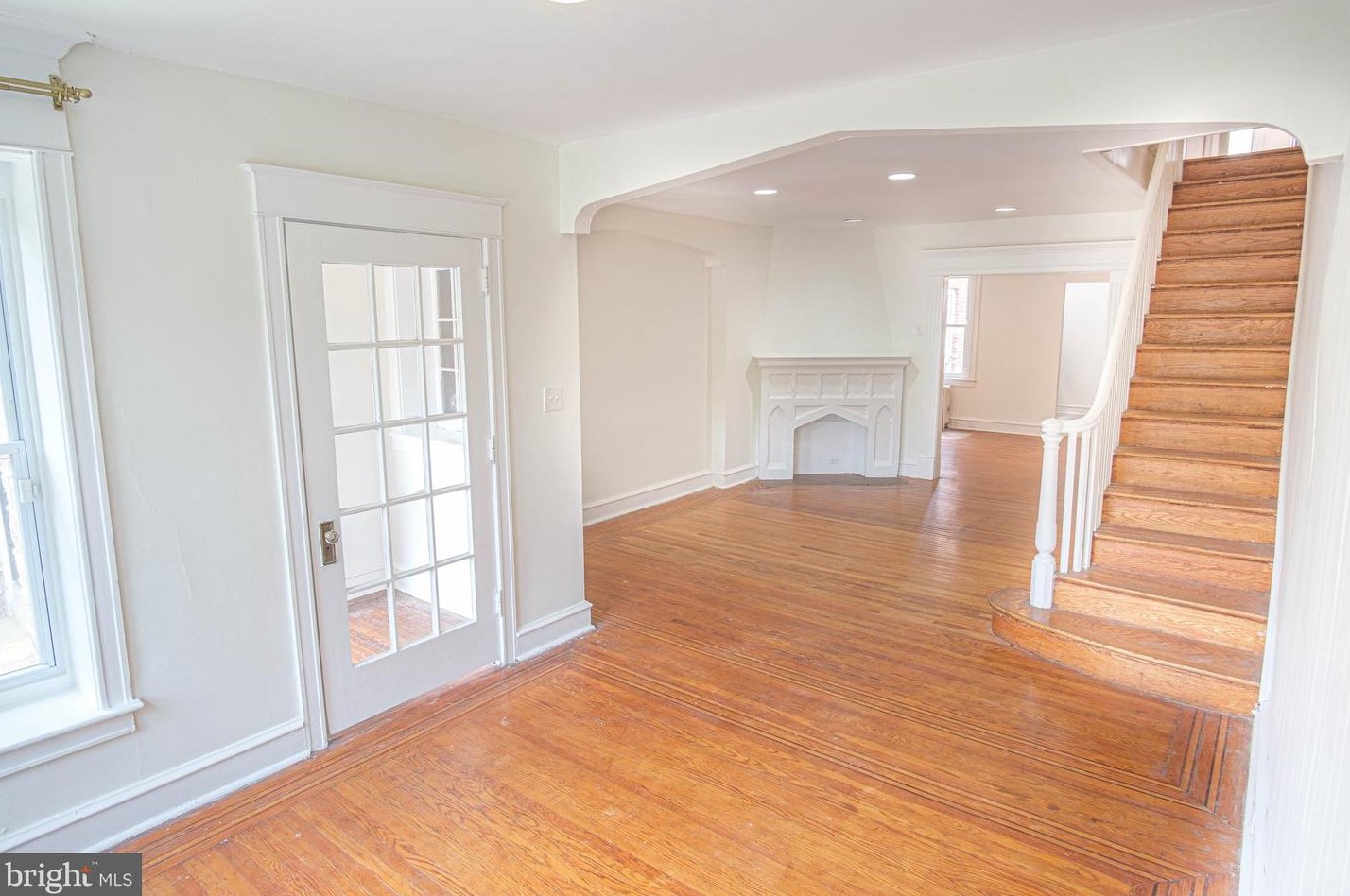 5705 Woodcrest Ave, Philadelphia PA  19131-2224 exterior