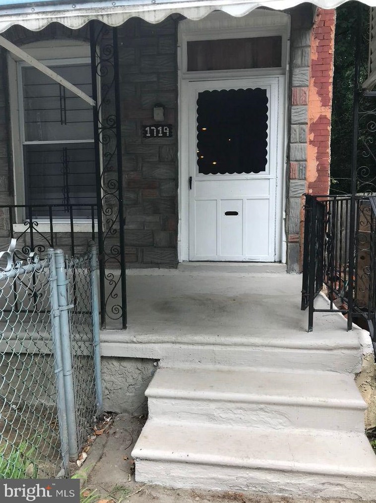 1719 Ontario St, Philadelphia, PA 19140-4926
