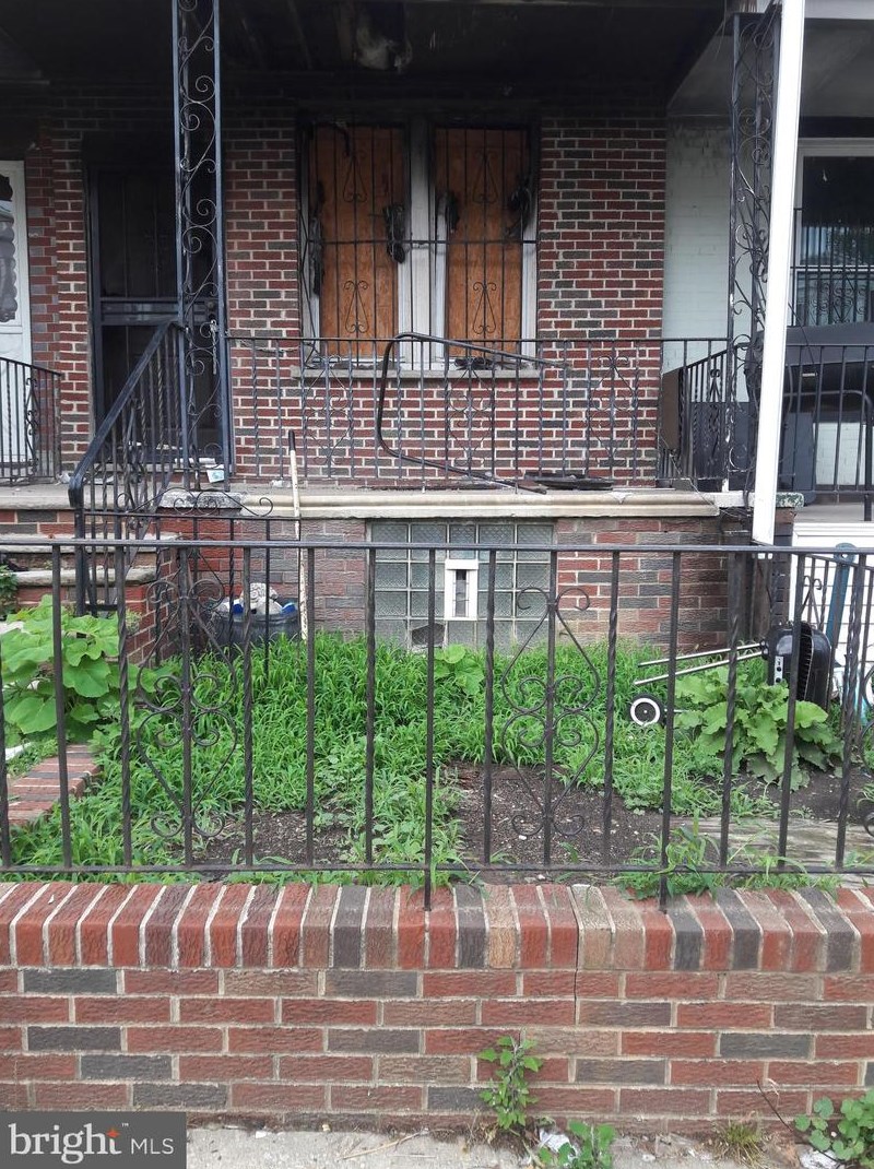 1525 Frazier St, Philadelphia, PA 19131-3803