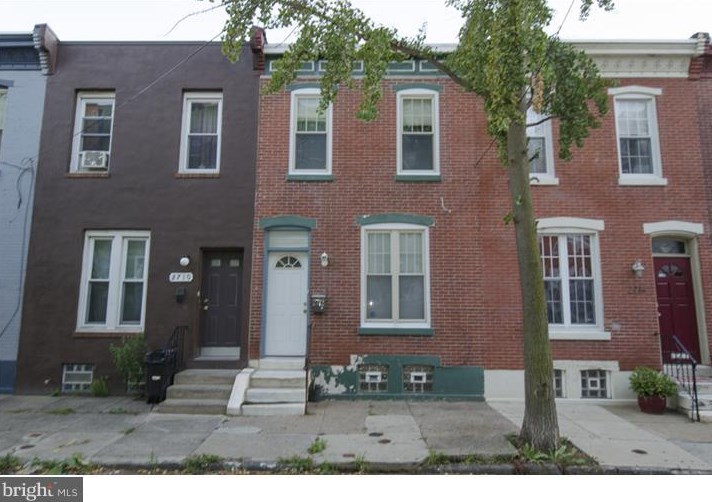 2712 Cambridge St, Philadelphia, PA 19130