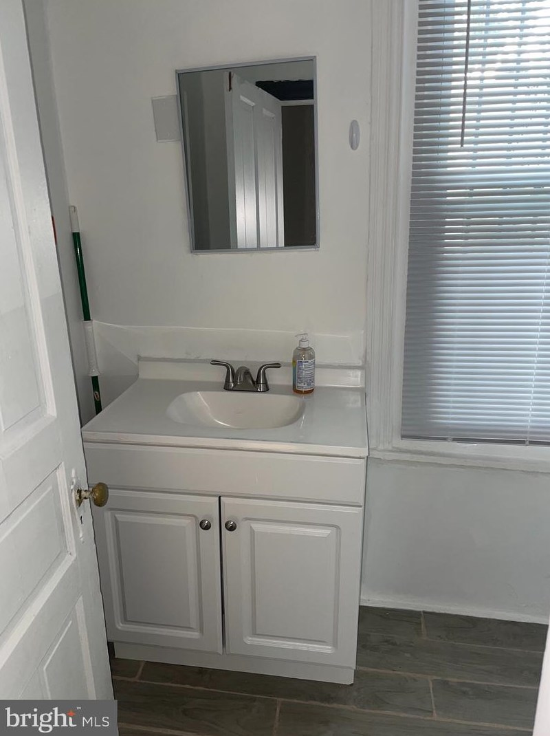 1302 Wishart St, Philadelphia PA  19132-2419 exterior