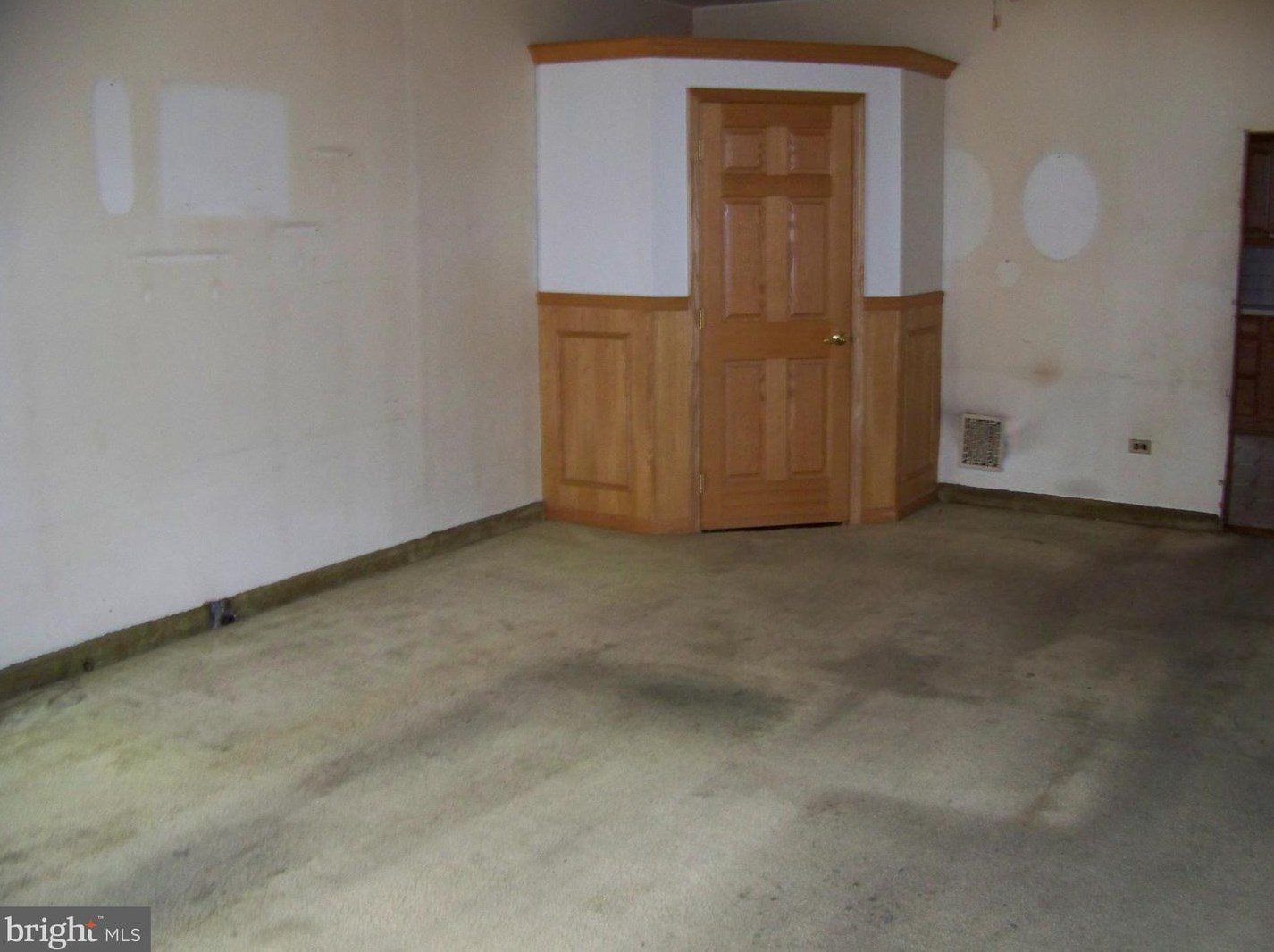 806 Moyer St, Philadelphia, PA 19125-3507