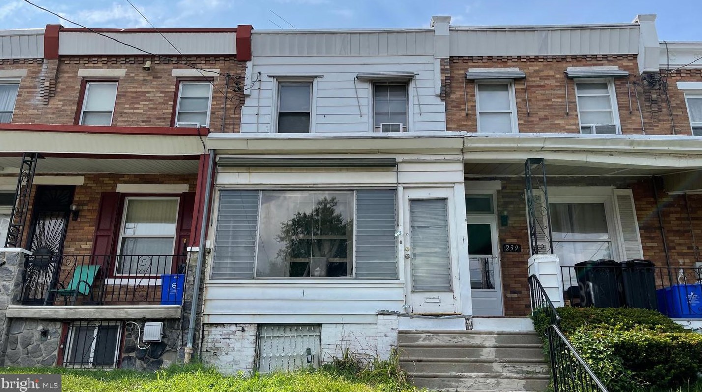 237 Montana St, Philadelphia, PA 19119-2260