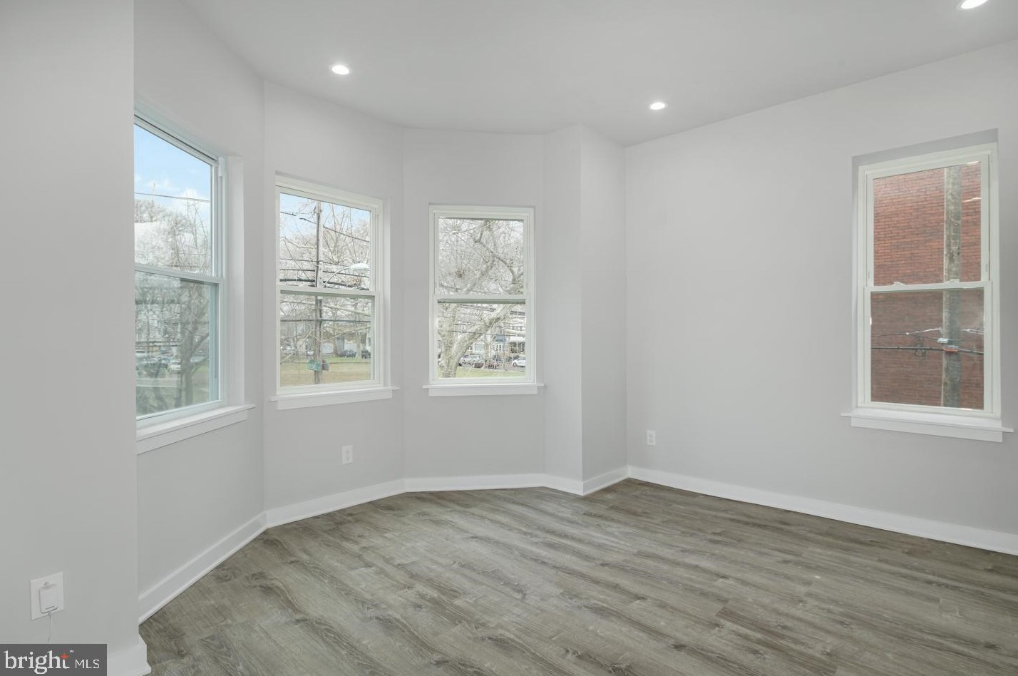 2327 Wharton St, Philadelphia PA  19146-4128 exterior