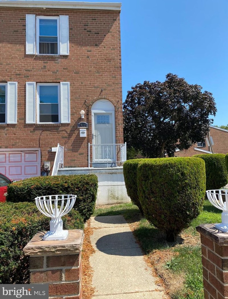 7628 Raven Pl, Philadelphia, PA 19153-2104
