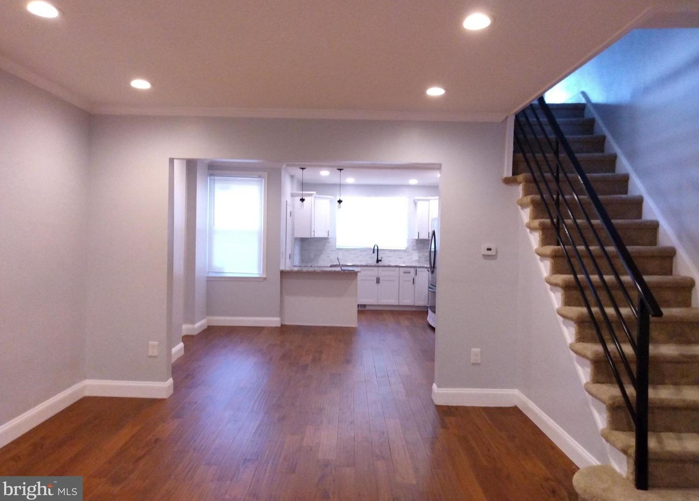 1516 Kinsdale St, Philadelphia PA  19126-2752 exterior