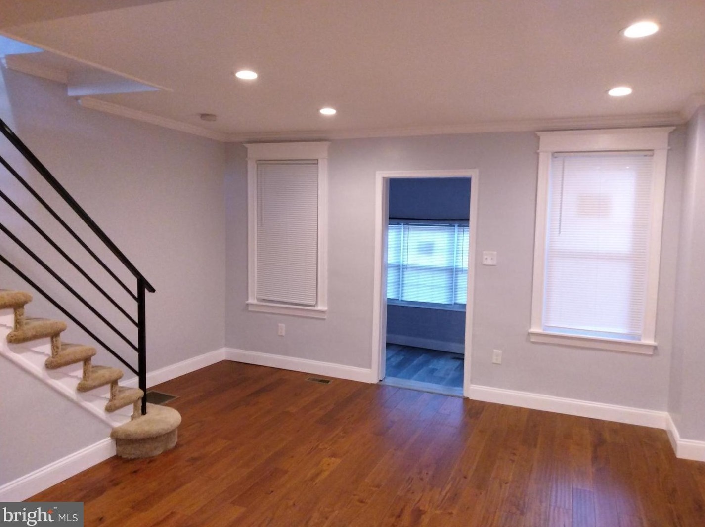 1516 Kinsdale St, Philadelphia PA  19126-2752 exterior