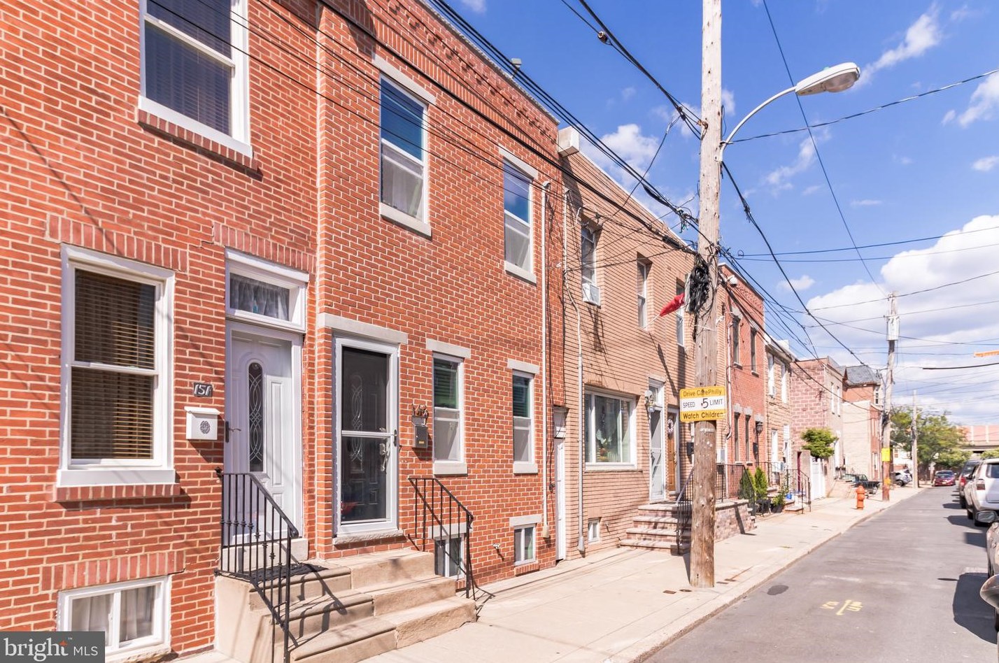 149 Pierce St, Philadelphia, PA 19148-1909