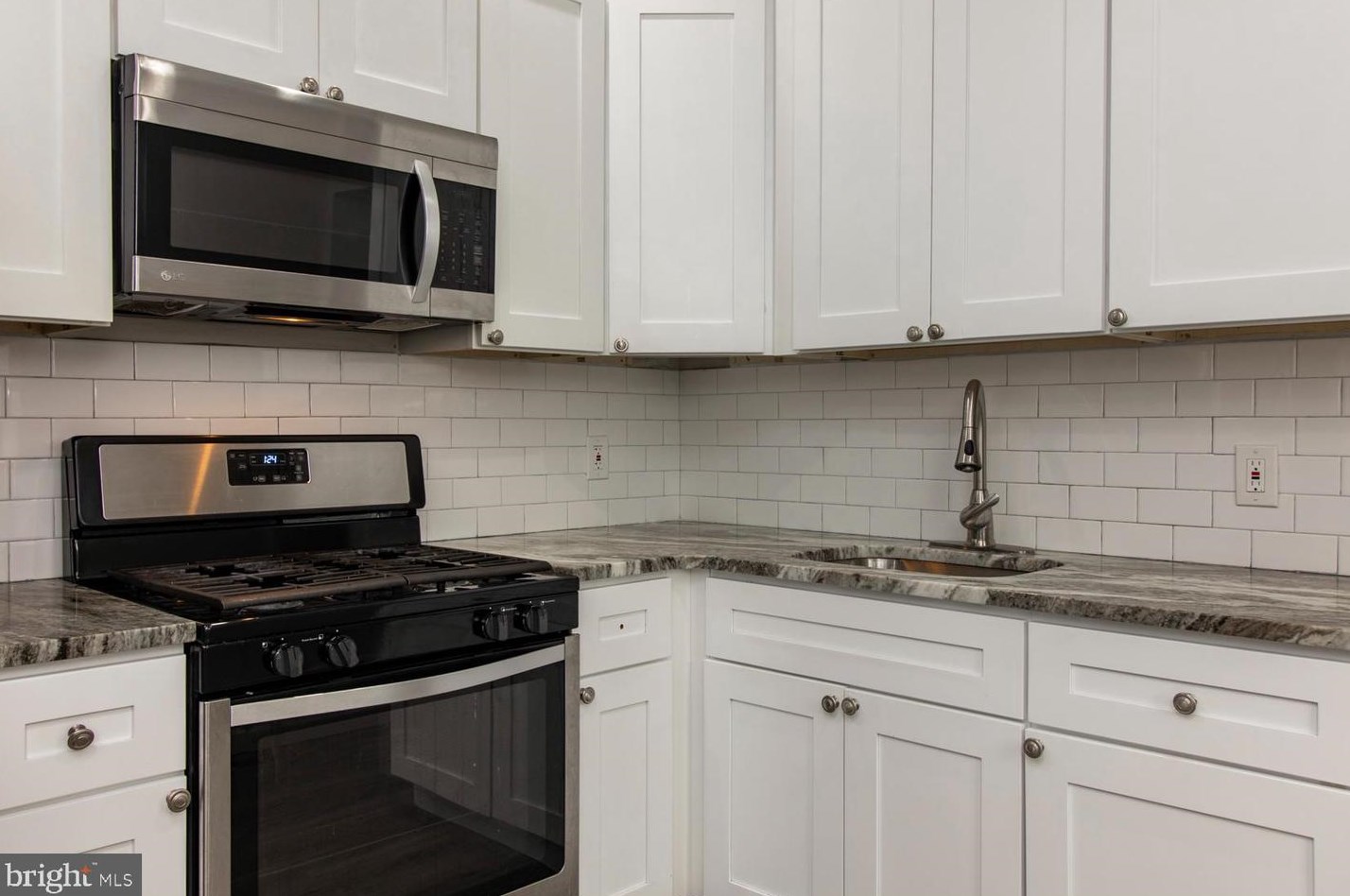 2308 Lambert St, Philadelphia, PA 19132-4818