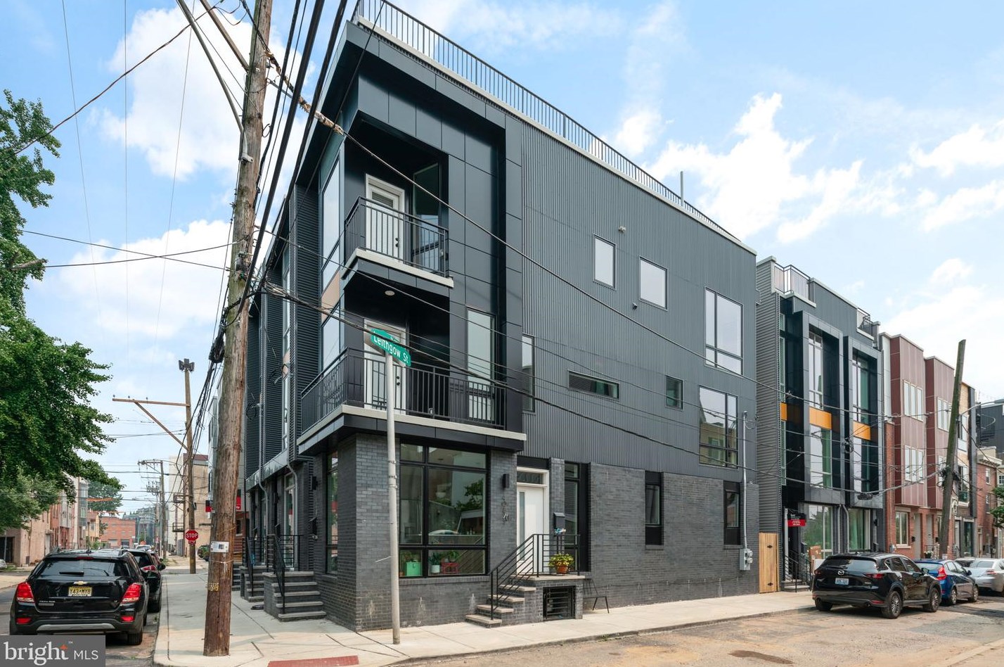408 Thompson St, Philadelphia, PA 19122-3323