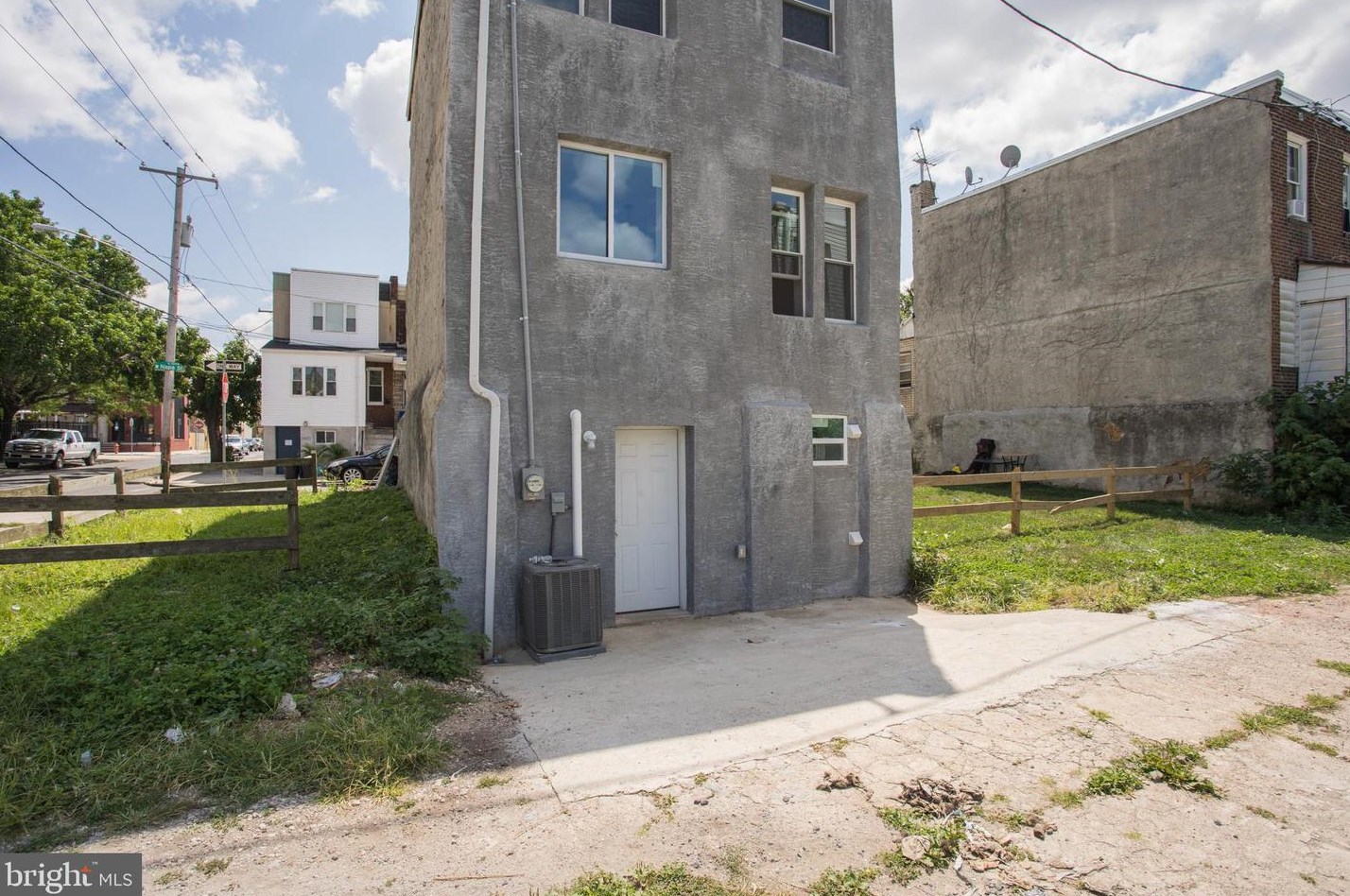 1402 Napa St, Philadelphia PA  19146-3405 exterior