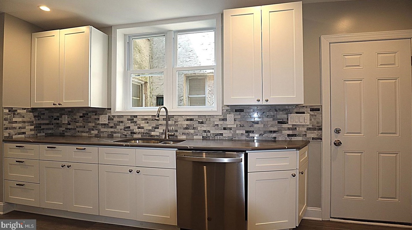 6465 Musgrave St, Philadelphia PA  19119-2332 exterior