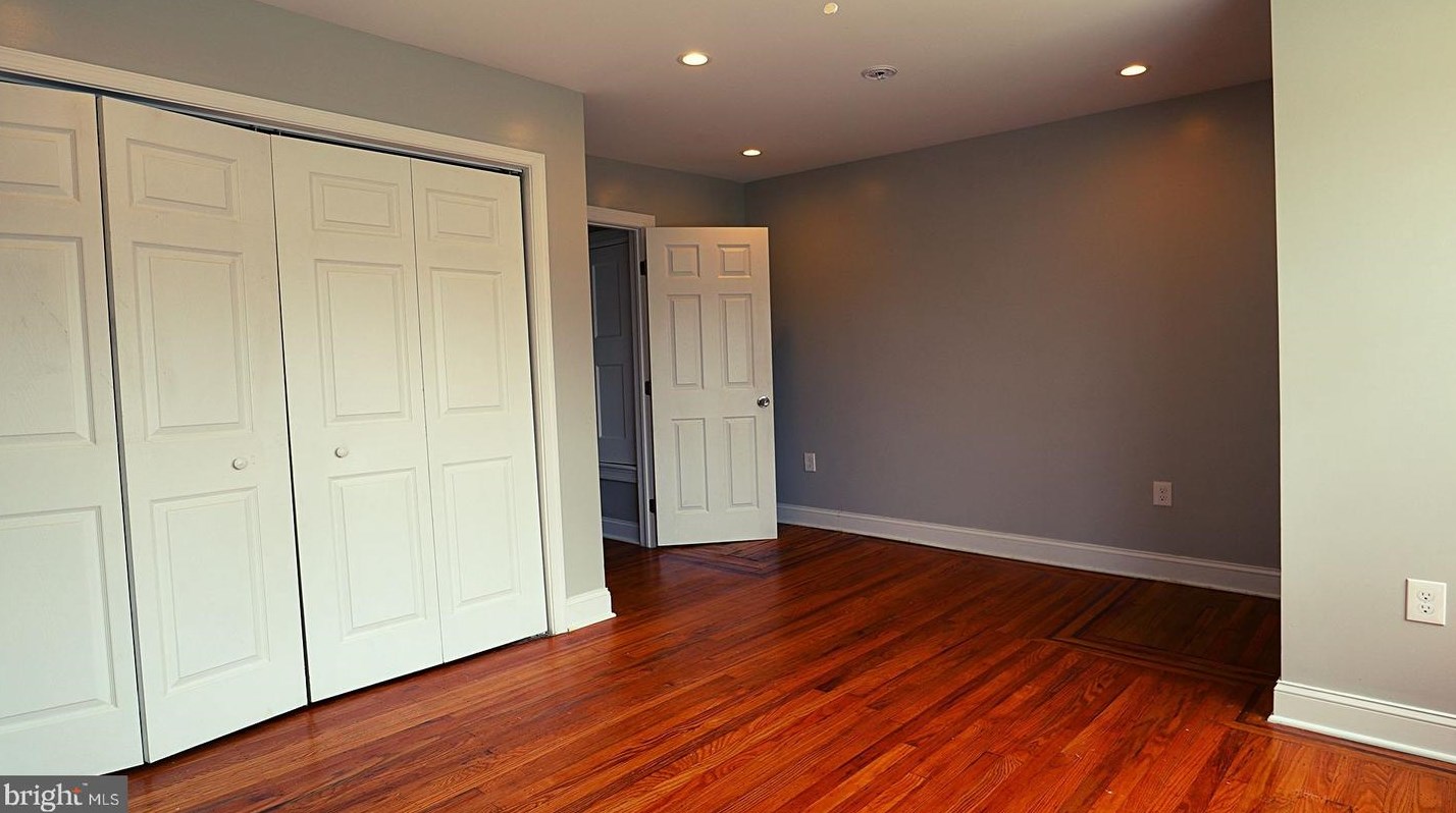 6465 Musgrave St, Philadelphia PA  19119-2332 exterior