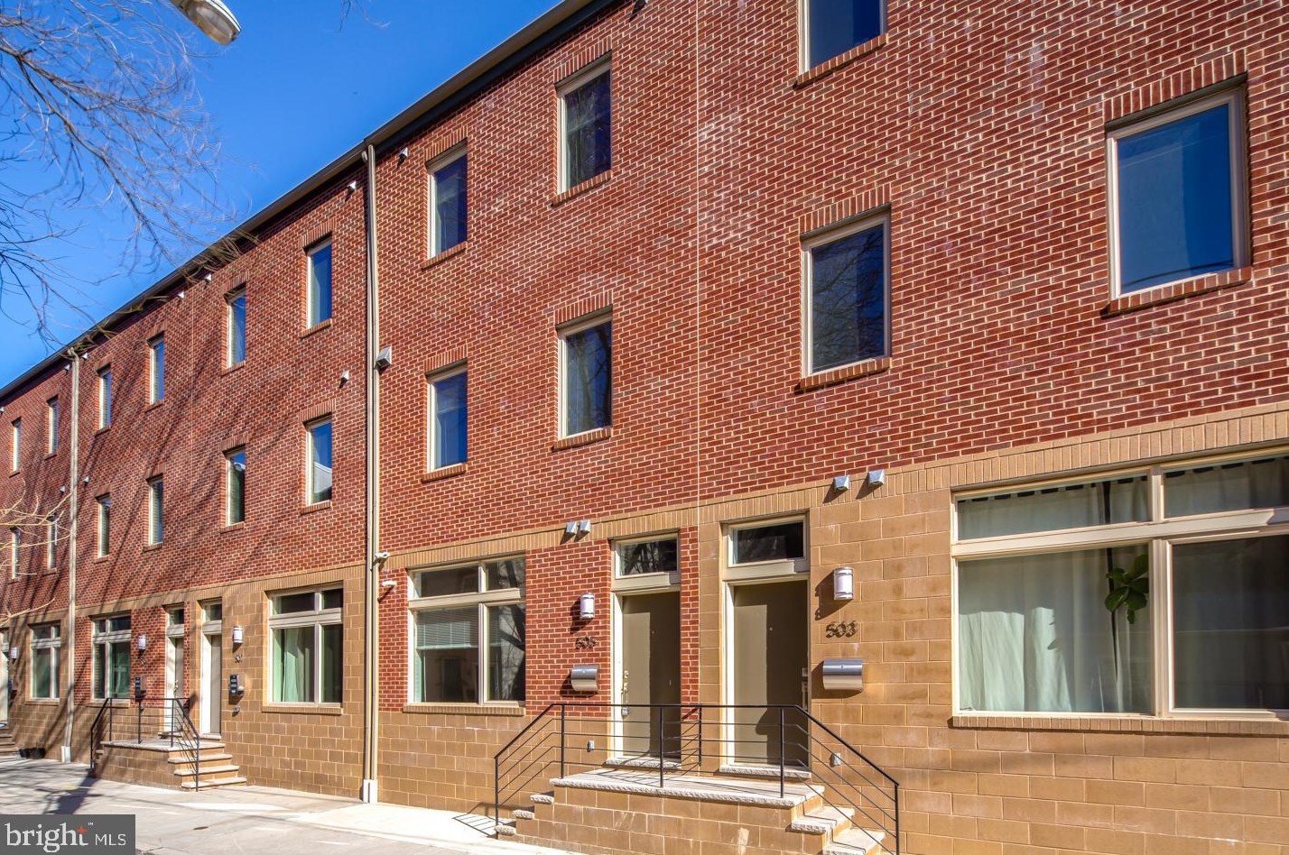 513 Montrose St, Philadelphia PA  19147-4046 exterior
