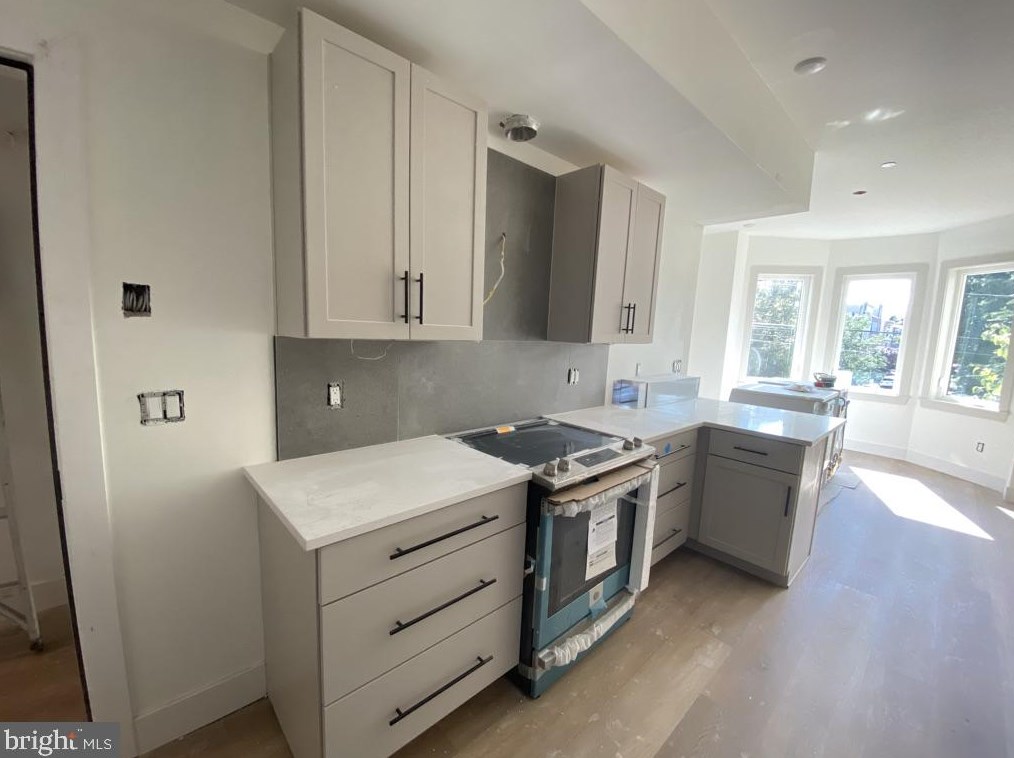 705 S 3rd St, Philadelphia, PA 19123