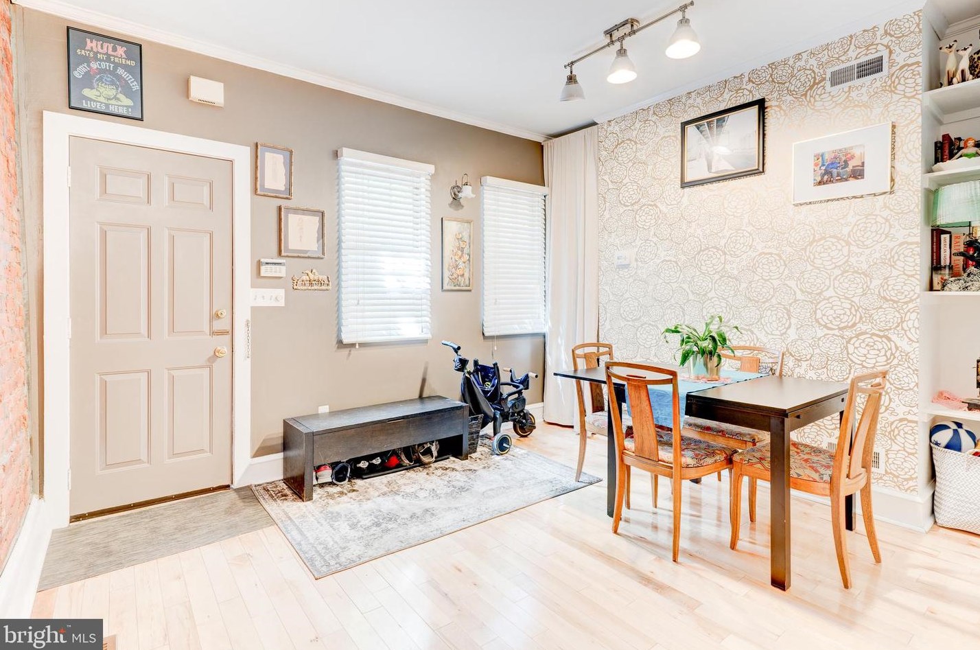 225 Wildey St, Philadelphia, PA 19123-2234