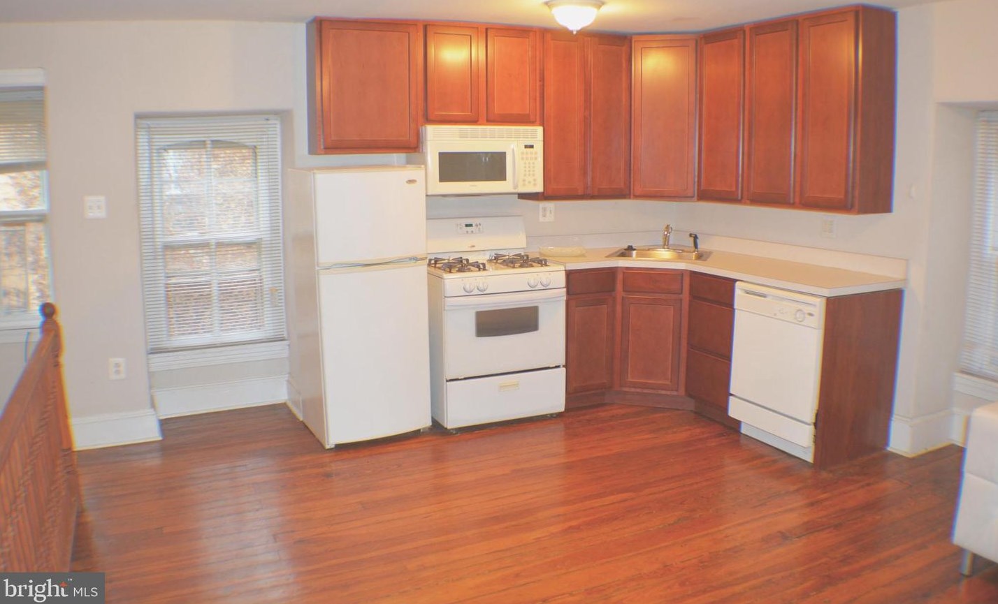 247 W Rittenhouse St #3a, Philadelphia, PA 19144