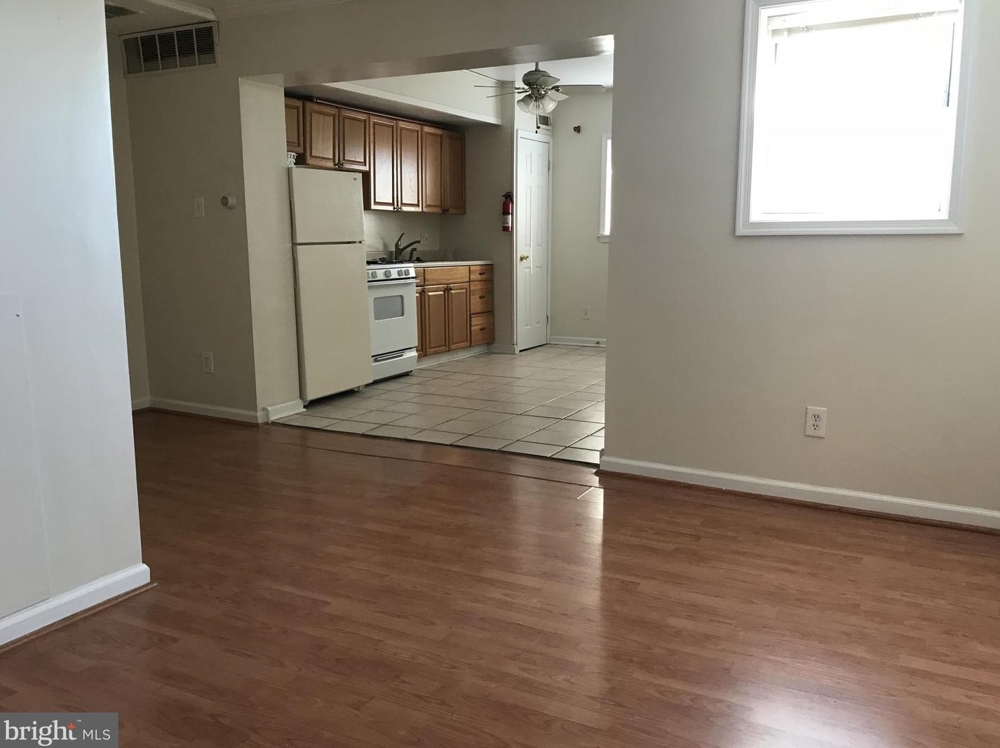 2547 Salmon St #3, Philadelphia, PA 19125