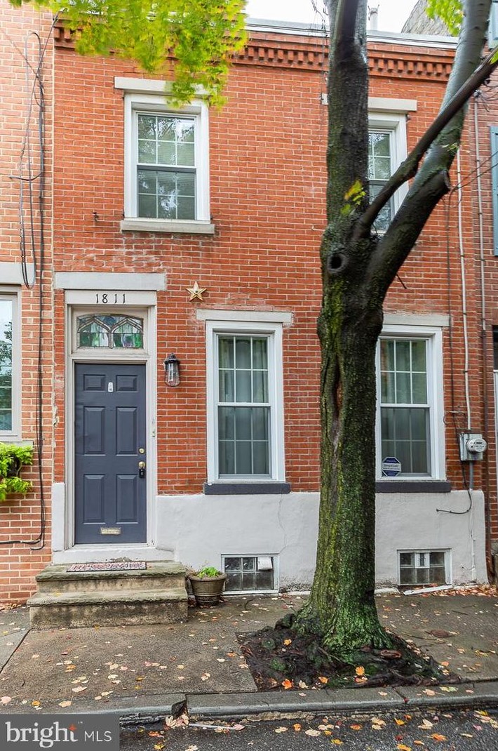1811 Pemberton St, Philadelphia, PA 19146