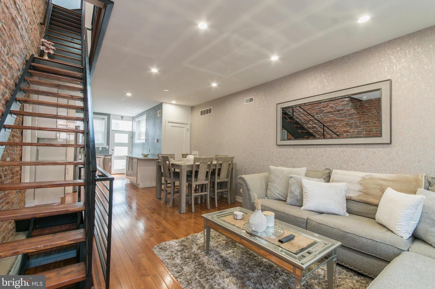 2647 N Colorado St, Philadelphia, PA 19132