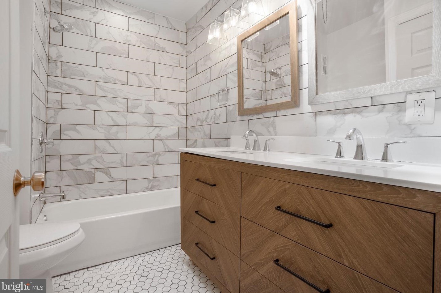 1940 Penfield St, Philadelphia PA  19138-2715 exterior