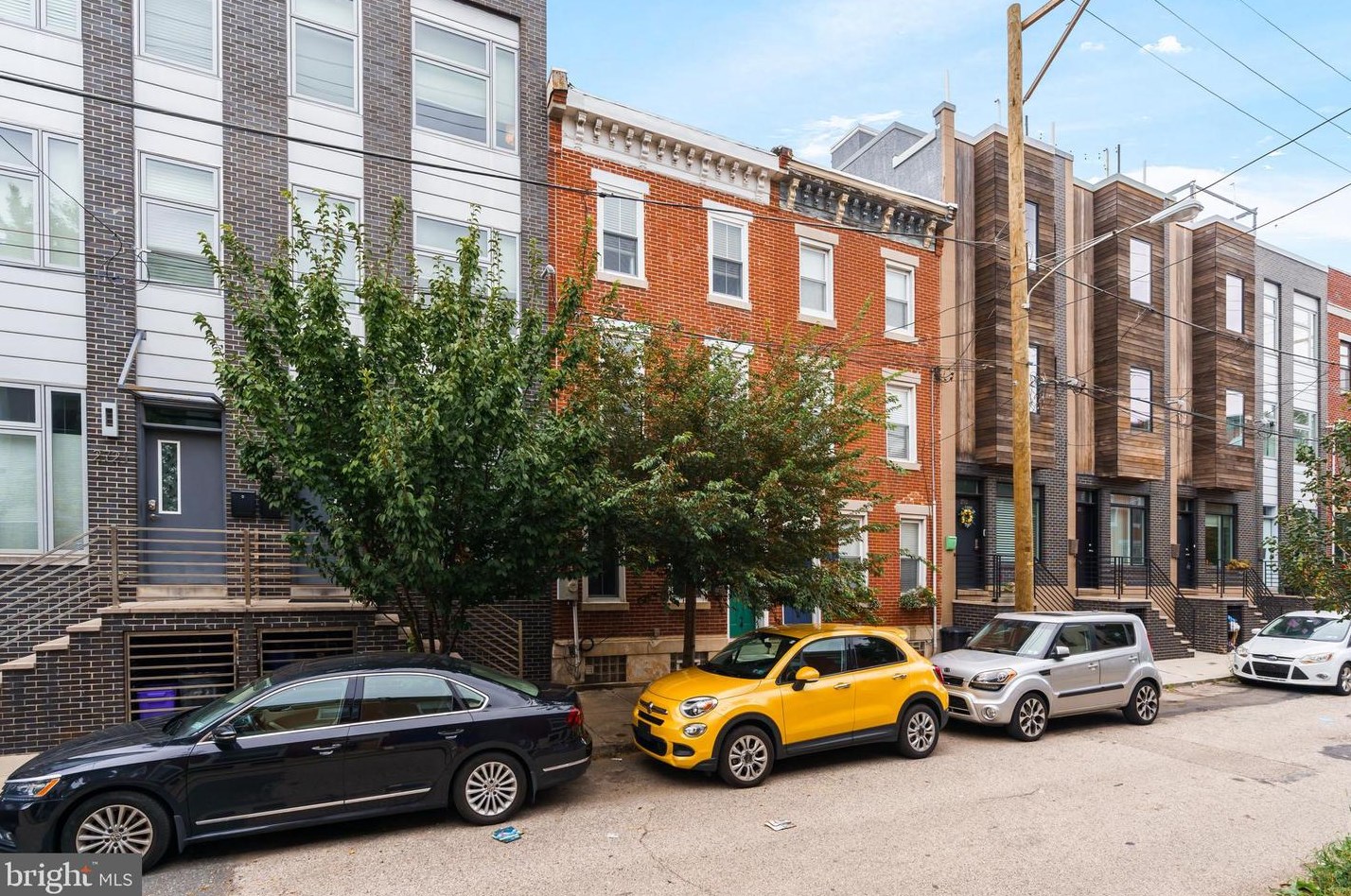 2717 Cambridge St, Philadelphia, PA 19130