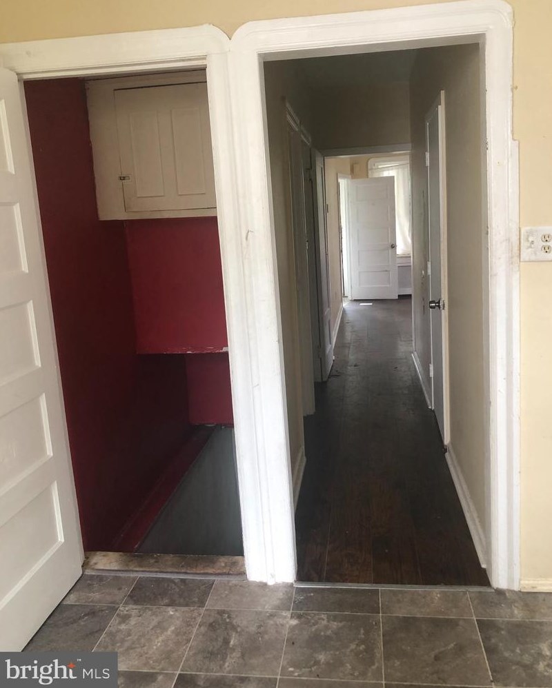 420 Princeton Ave, Philadelphia, PA 19111-3923